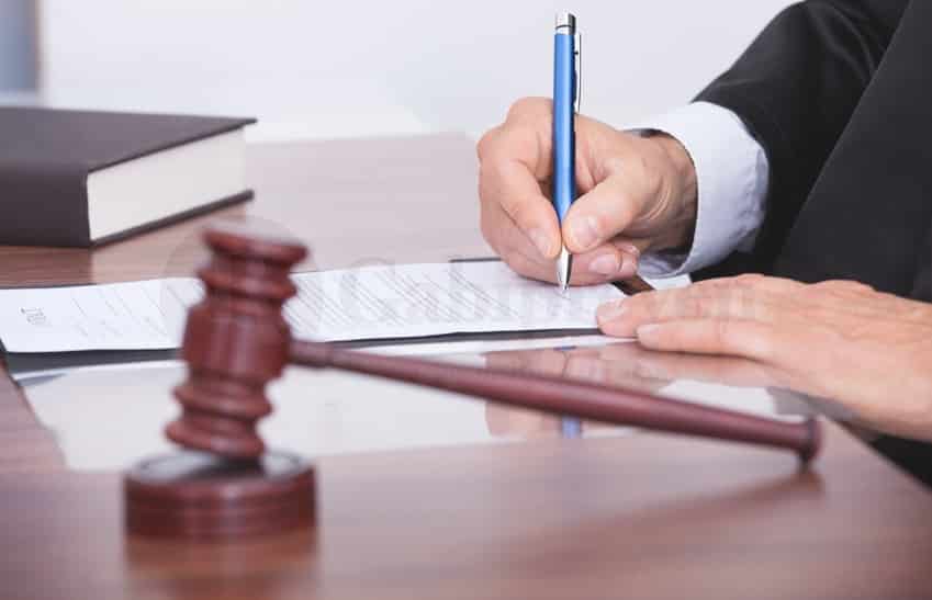criminal lawyer